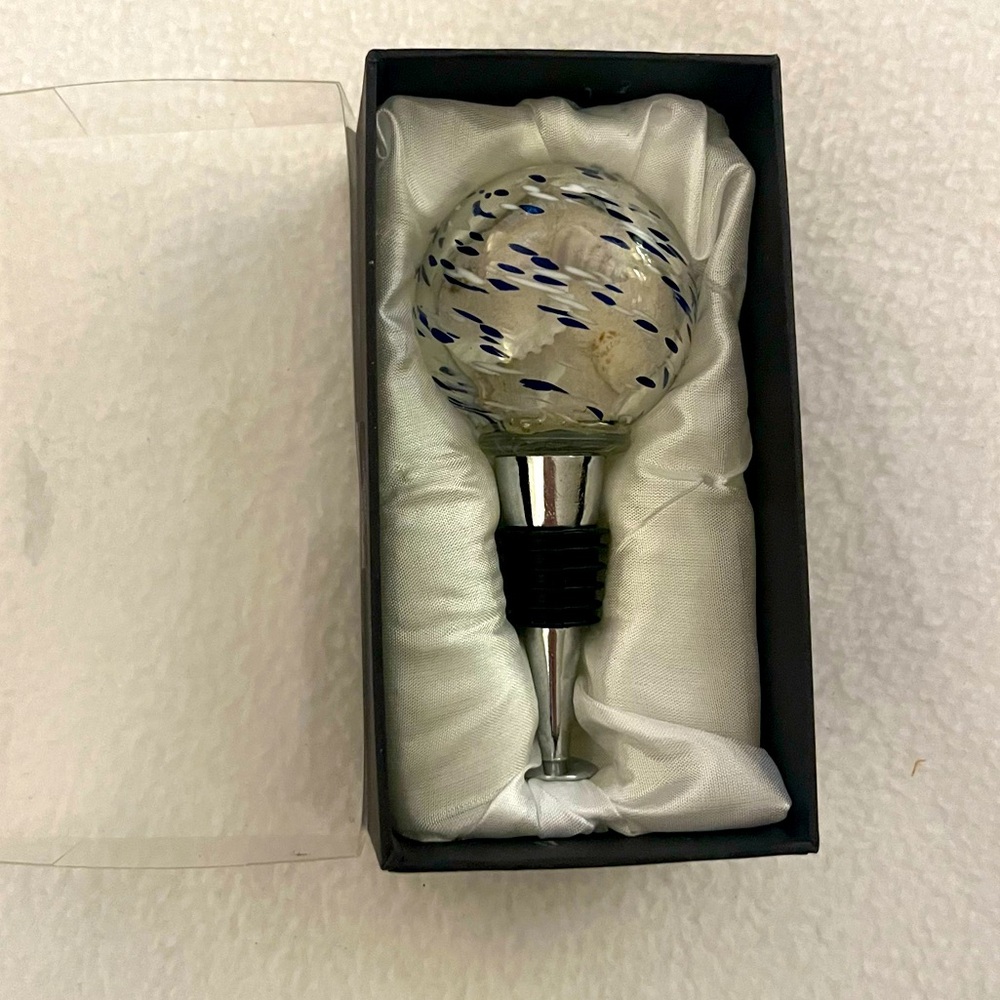Dennis East International LLC Wine Bottle Stopper